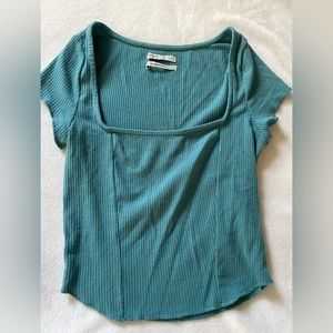 Urban Outfitters top in teal size Xs